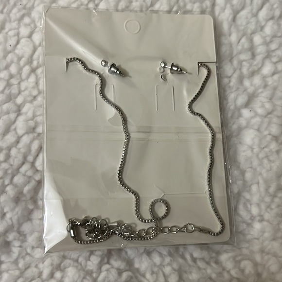 Sterling Silver Plated Crystal Necklace Pendant Earrings Jewelry Set Charm - Picture 4 of 4